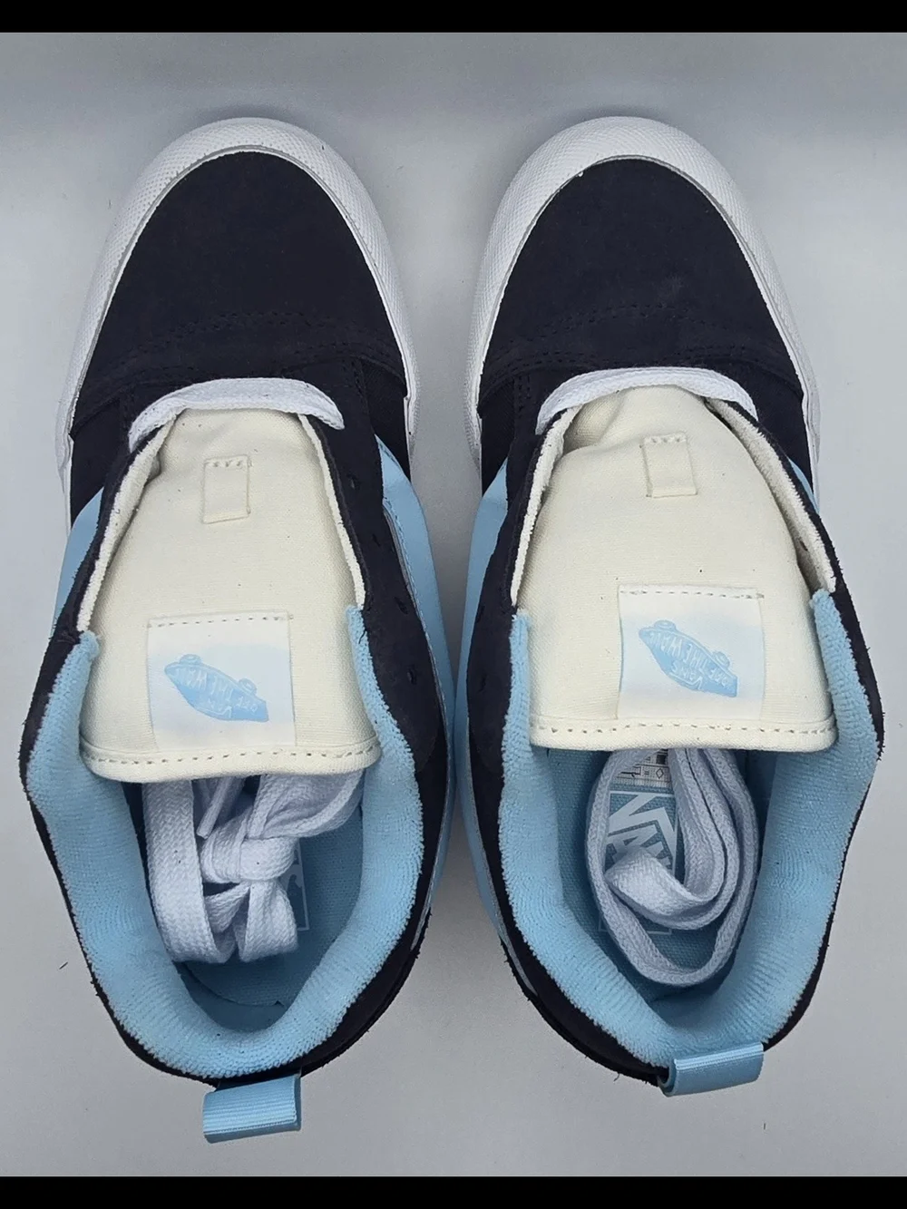 Vans youth low